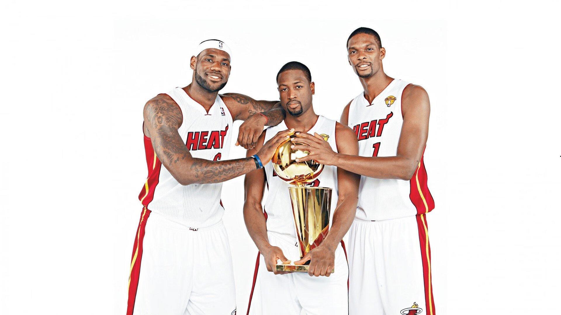 德甲联赛激战正酣，拜仁慕尼黑紧追榜首多特蒙德